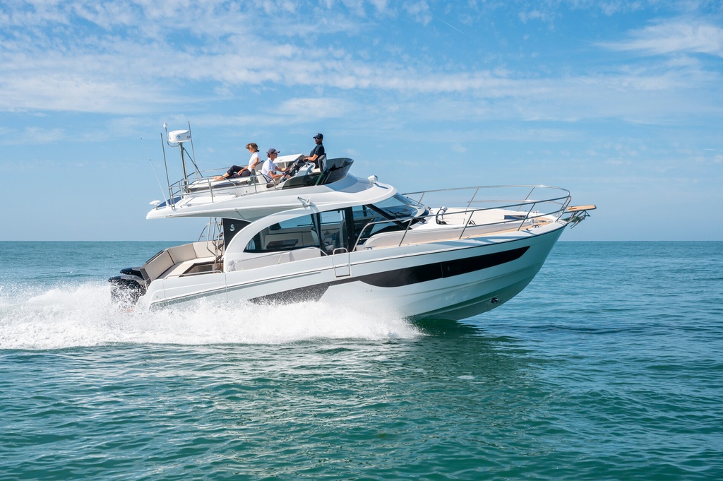 BENETEAU ANTARES 11 FLY OB
