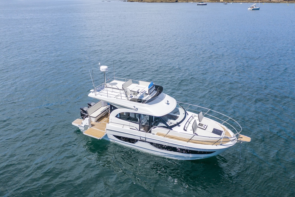 BENETEAU ANTARES 11 FLY