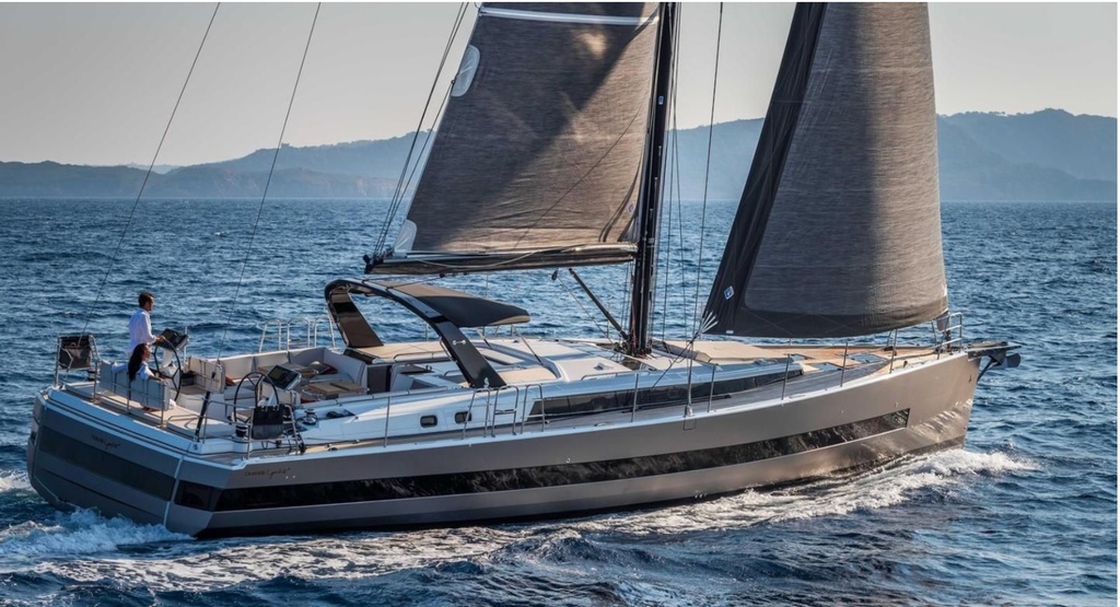 BENETEAU OCEANIS YACHT 62