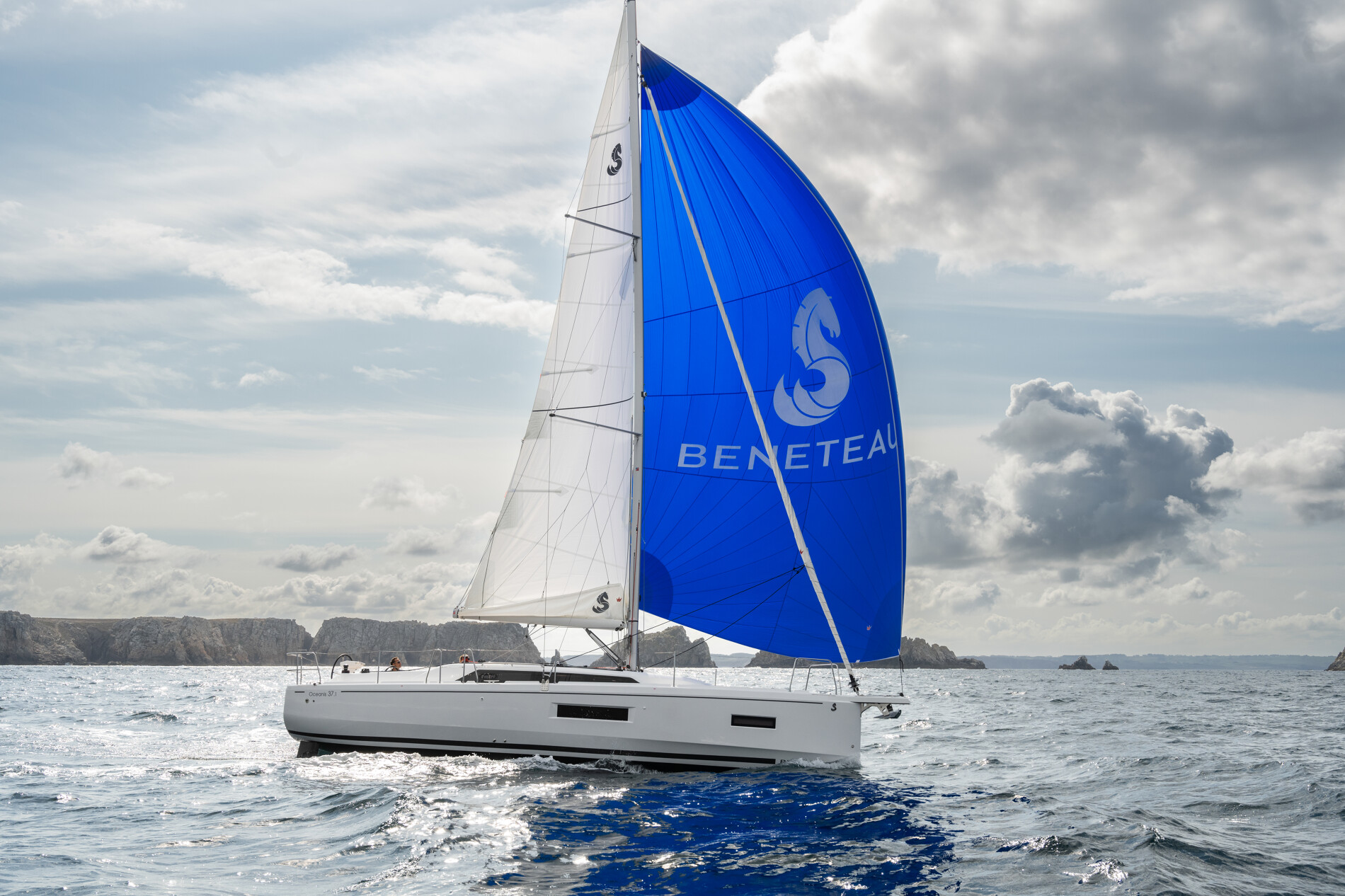 [oceanis-371] BENETEAU OCEANIS 37.1