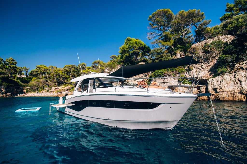 [antares-fuera-borda-antares-12-coupe] BENETEAU ANTARES 12 COUPE